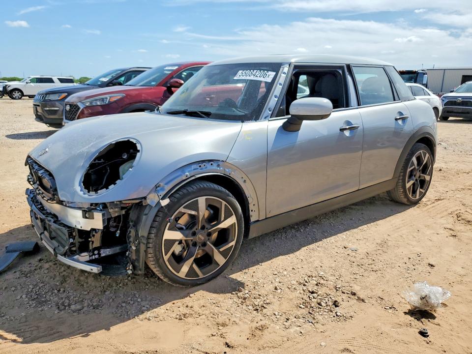 2026 Mini Cooper VIN WMW43GD01T2Y23201 — COPART salvage auction photo