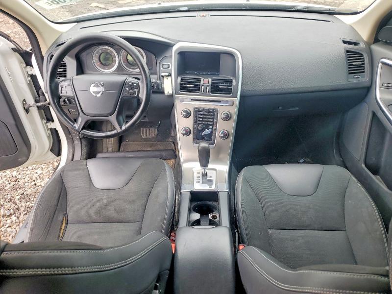 2012 Volvo Xc60 VIN YV4952DL5C2301152 COPART salvage auction — FRONT END, Mi - Certificate Of Title, sold $525 on 2026-07-17 (photo 8)