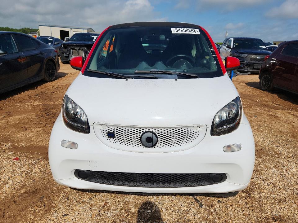2018 Smart VIN WMEFJ9BA0JK283377 COPART salvage auction — MINOR DENT/SCRATCHES, Tx - Certificate Of Title, sold $6,900 on 2026-07-09 (photo 5)
