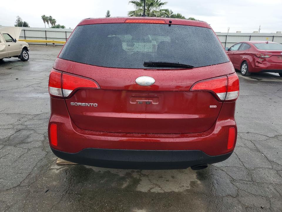 2015 Kia VIN 5XYKT3A67FG596196 COPART salvage auction — NORMAL WEAR, Ca - Dis/Dlr/Exp Only Clean Title, sold $725 on 2026-07-31 (photo 6)