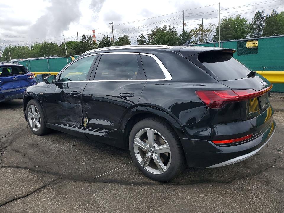 2019 Audi E-tron VIN WA1VAAGE0KB020535 COPART salvage auction — SIDE, Co - Public - Salvage Title, sold $8,800 on 2026-07-23 (photo 2)