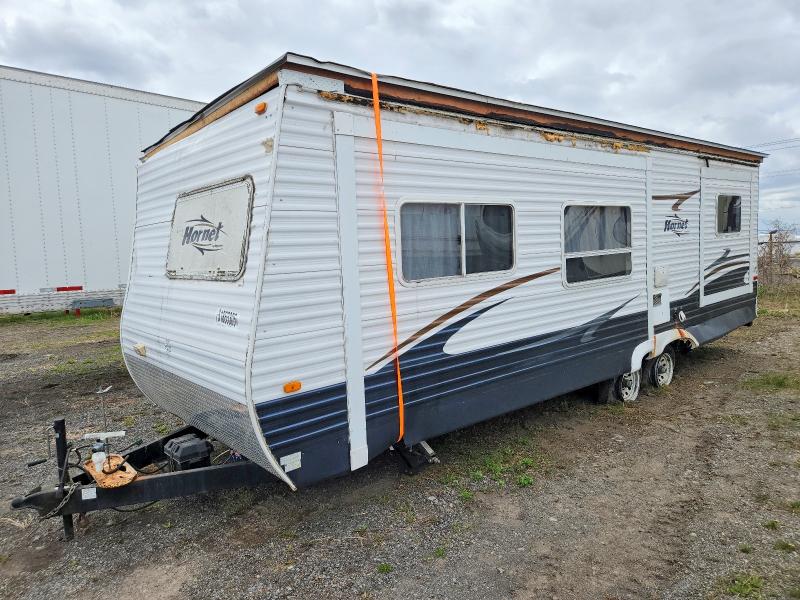 2007 Dutchman Hornet VIN 4YDT27F2677200209 COPART salvage auction — ROOF, QC - IRRECUPERABLE, sold $150 on 2026-07-28 (photo 2)