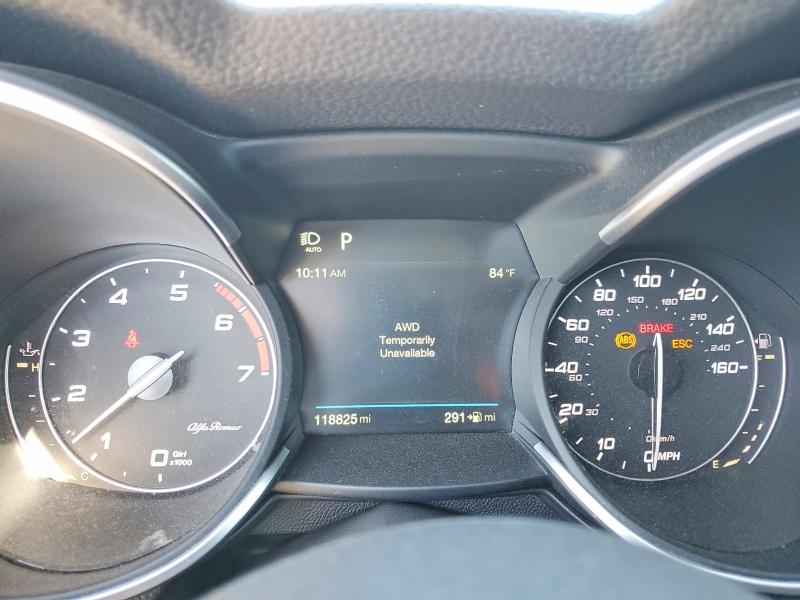 2018 Alfa romeo Stelvio VIN ZASFAKAN3J7C07432 COPART salvage auction — MINOR DENT/SCRATCHES, OK - CERTIFICATE OF TITLE, sold $6,300 on 2026-07-10 (photo 9)