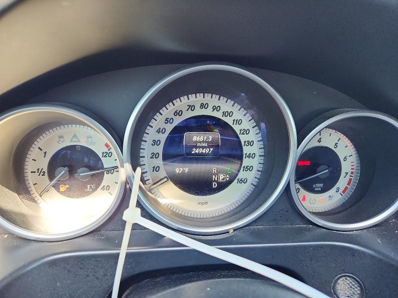 2016 Mercedes-benz E-class VIN WDDHF5KB9GB256994 COPART salvage auction — MINOR DENT/SCRATCHES, Tx - Certificate Of Title, sold $3,400 on 2026-07-16 (photo 9)