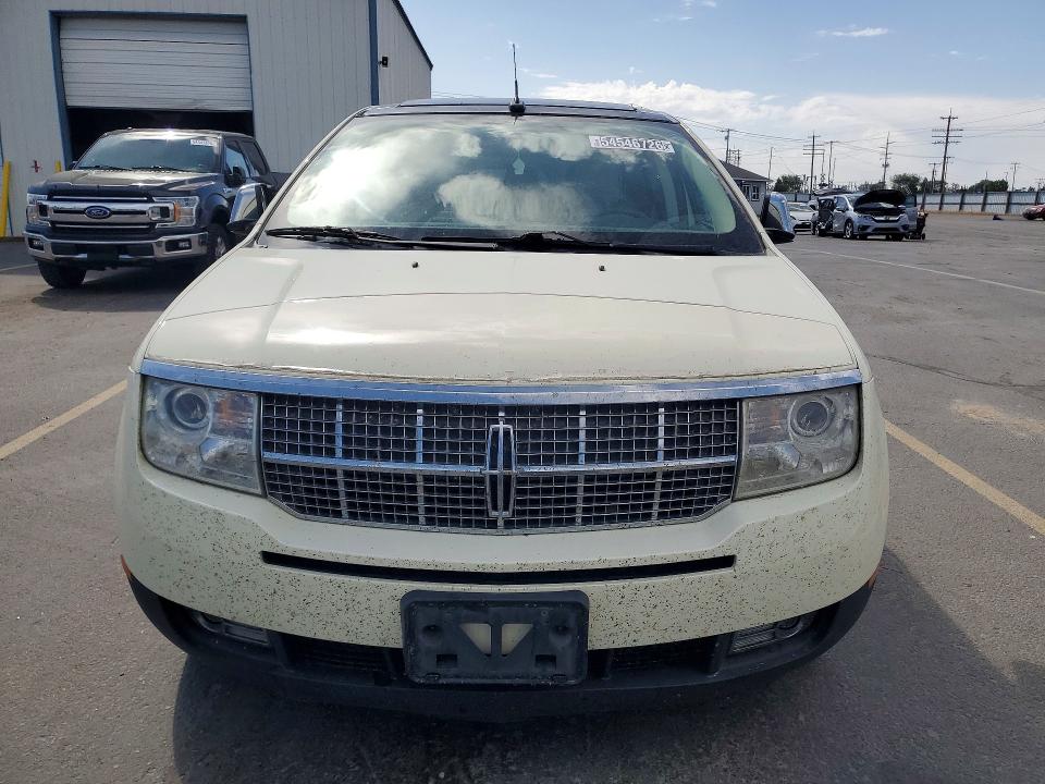 2008 Lincoln Mkx VIN 2LMDU88C28BJ12702 COPART salvage auction — FRONT END, Id - Certificate Of Title, sold $150 on 2026-07-09 (photo 5)