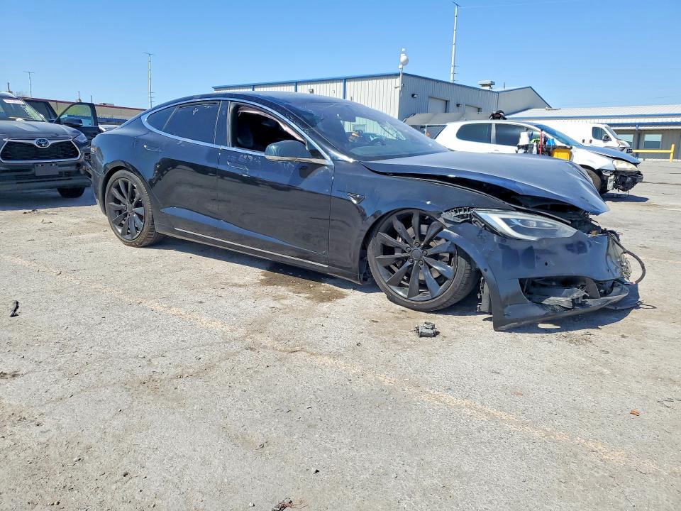 2018 Tesla VIN 5YJSA1E27JF280959 COPART salvage auction — FRONT END, Nv - Salvage Title, sold $3,200 on 2026-07-30 (photo 4)
