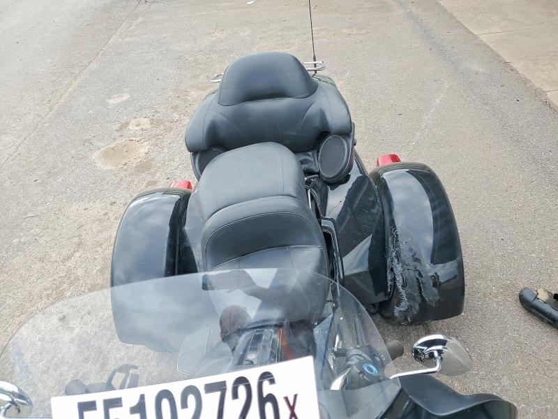 2017 Harley-davidson Fl VIN 1HD1MAD19HB857739 COPART salvage auction — ROLLOVER, Ny - Mv-907A Salvage Certificate, sold $6,300 on 2026-07-22 (photo 5)