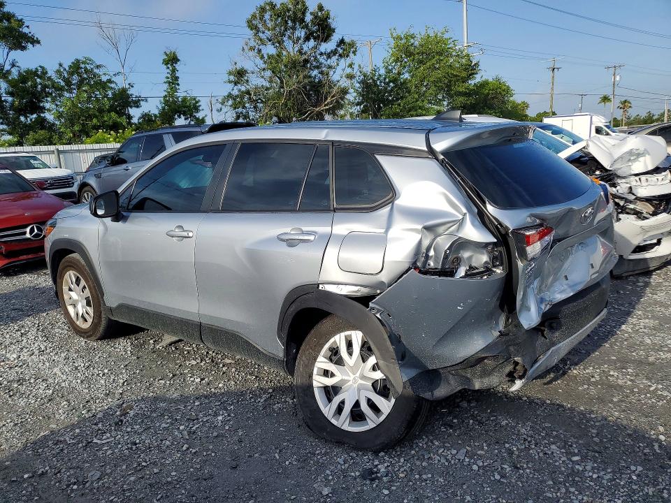 2025 Toyota Corolla cross VIN 7MUAAAAG2SV133562 COPART salvage auction — REAR END, Fl - Cert Of Title Slvg Rebuildable, sold $2,900 on 2026-07-28 (photo 2)