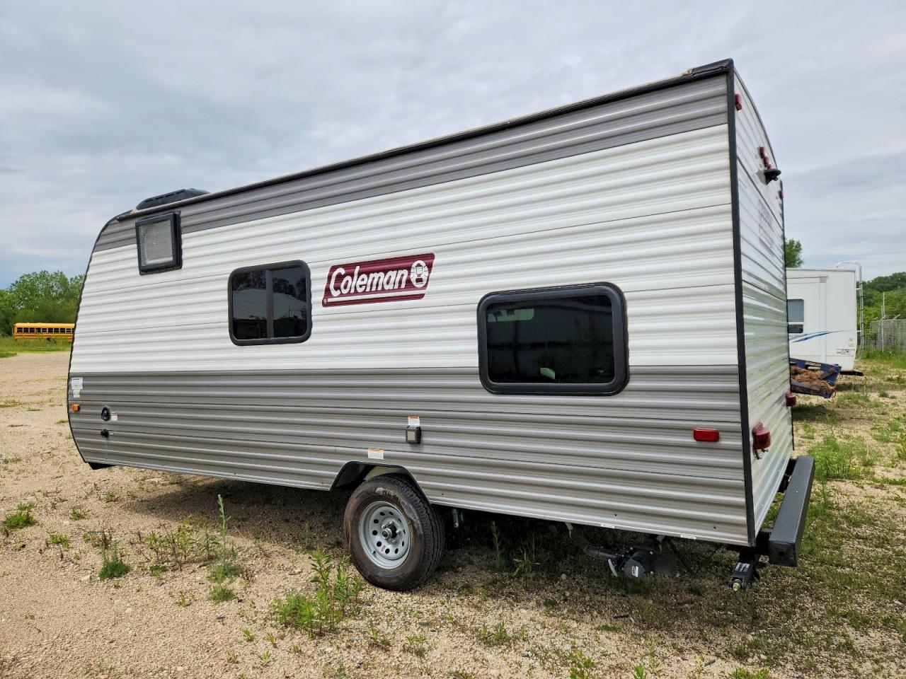 2023 Keystone Coleman VIN 4YDTCMG18PM940959 COPART salvage auction — Hail, WI - CERT OF TITLE-CLAIM PAID, sold $5,300 on 2026-07-09 (photo 3)