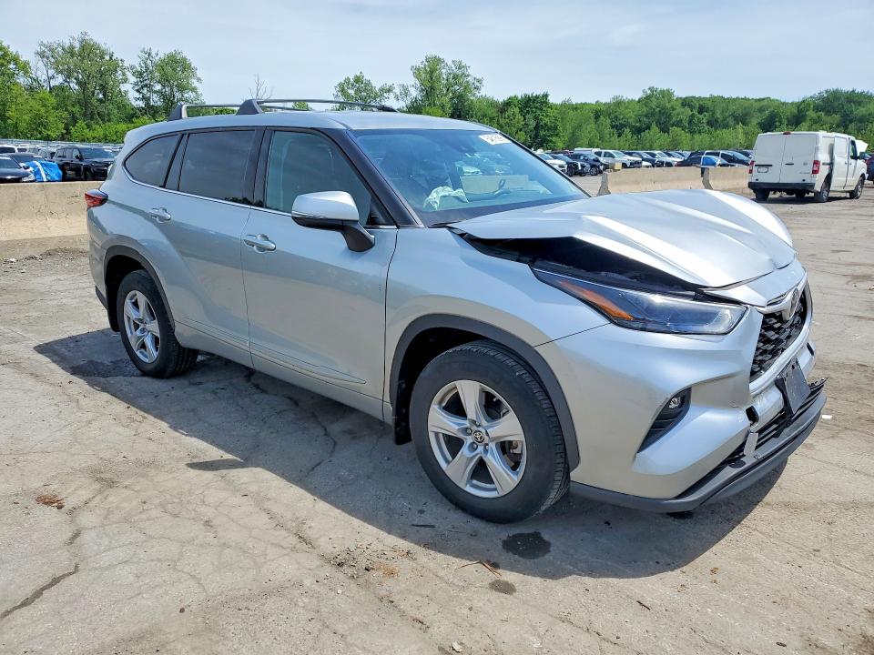 2022 Toyota Highlander VIN 5TDBZRBHXNS180159 COPART salvage auction — FRONT END, Ny - Mv-907A Salvage Certificate, sold $11,100 on 2026-07-02 (photo 4)