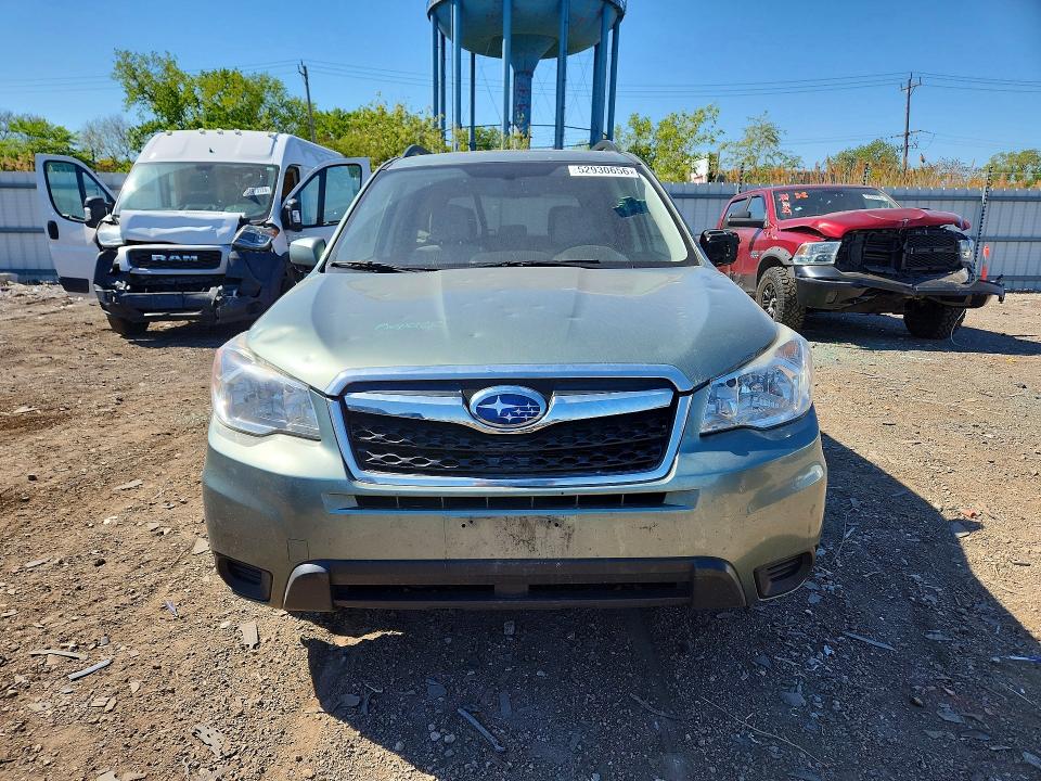 2015 Subaru Forester VIN JF2SJADC6FH823379 COPART salvage auction — HAIL, Il - Certificate Of Title, sold $425 on 2026-07-22 (photo 5)