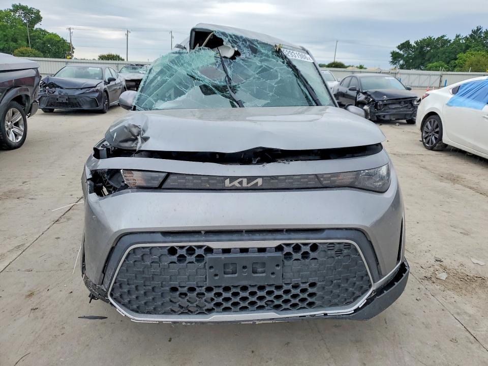 2025 Kia Soul VIN KNDJ23AU8S7958721 COPART salvage auction — SIDE, Tx - Salvage Vehicle Title, sold $1,600 on 2026-07-13 (photo 5)