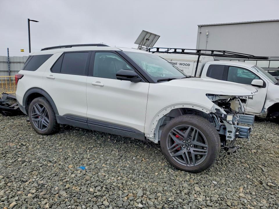 2026 Ford Explorer VIN 1FMWK8GC9TGA14635 COPART salvage auction — FRONT END, Ca - Salvage Certificate, sold $17,700 on 2026-07-02 (photo 4)