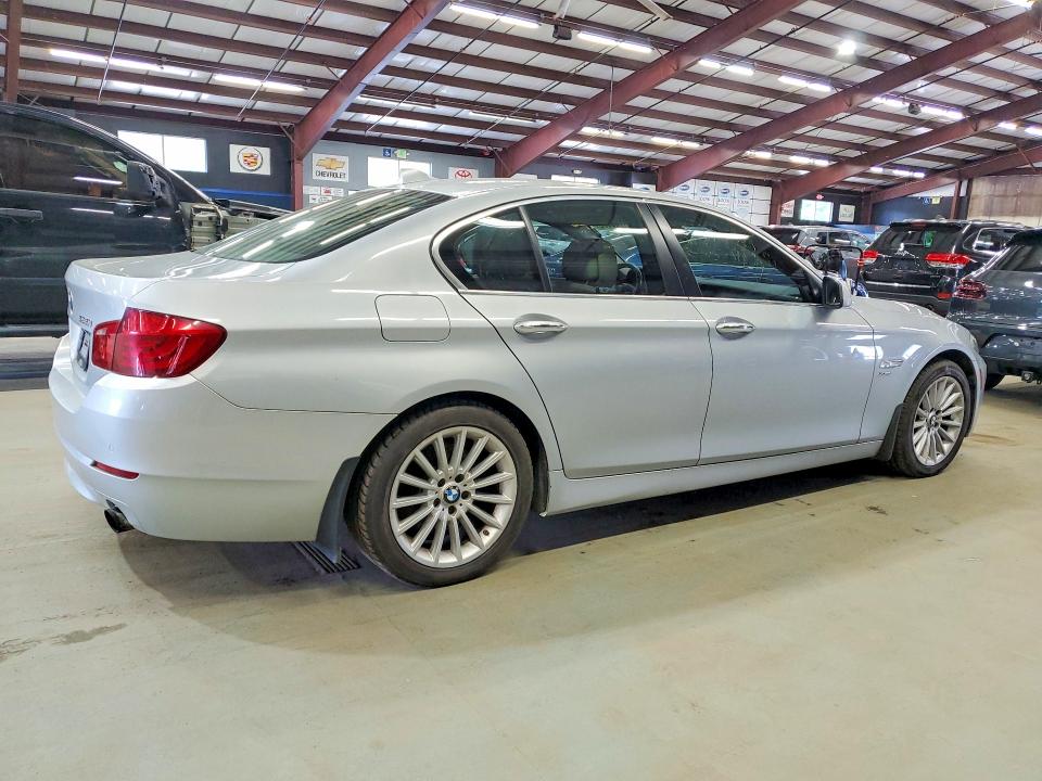2011 BMW 5er VIN WBAFU7C55BC876270 COPART salvage auction — MINOR DENT/SCRATCHES, Ma - Cert Of Title-Salvage, sold $1,400 on 2026-09-24 (photo 3)