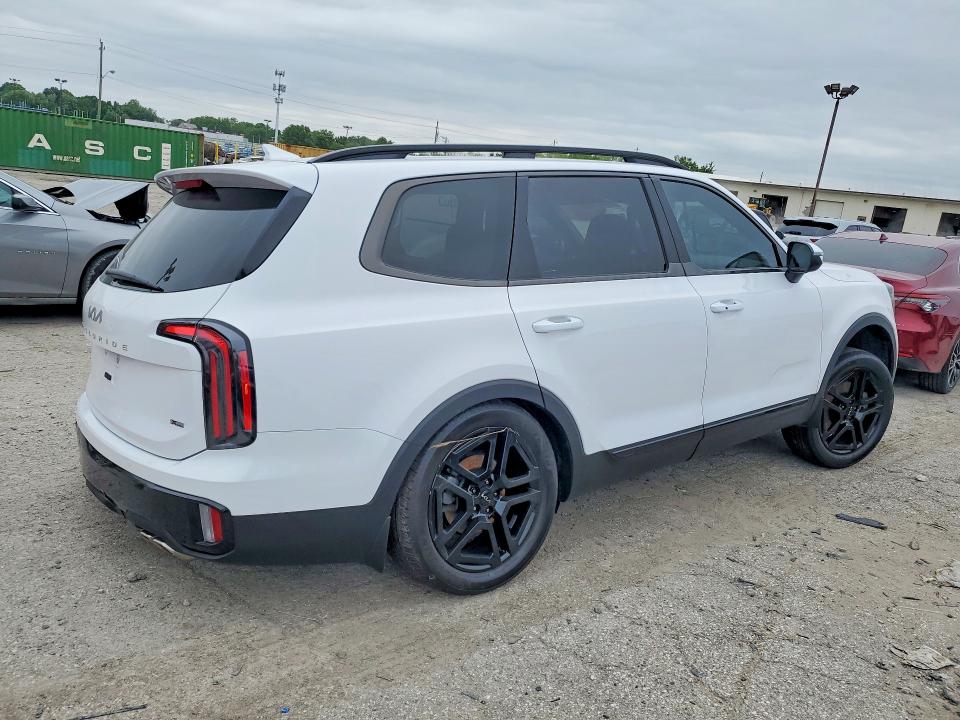 2024 Kia VIN 5XYP3DGC1RG463270 COPART salvage auction — SIDE, IN - CERT OF TITLE-SALVAGE TITLE, sold $12,100 on 2026-07-31 (photo 3)
