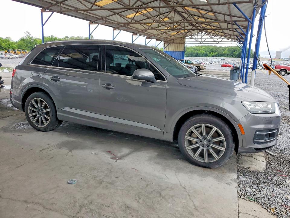 2017 Audi Q7 VIN WA1LAAF73HD034727 COPART salvage auction — MECHANICAL, Ga - Certificate Of Title, sold $3,100 on 2026-07-30 (photo 4)
