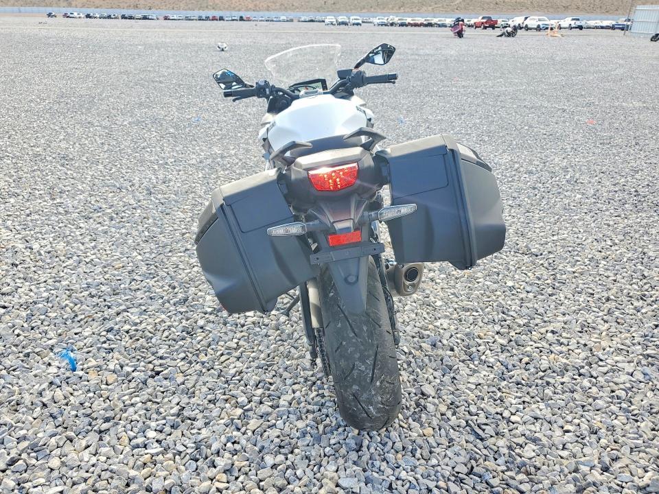 2026 Suzuki Gsx VIN JS1EK12B5T7100301 COPART salvage auction — FRONT END, Nv - Salvage Title, sold $4,300 on 2026-07-23 (photo 4)