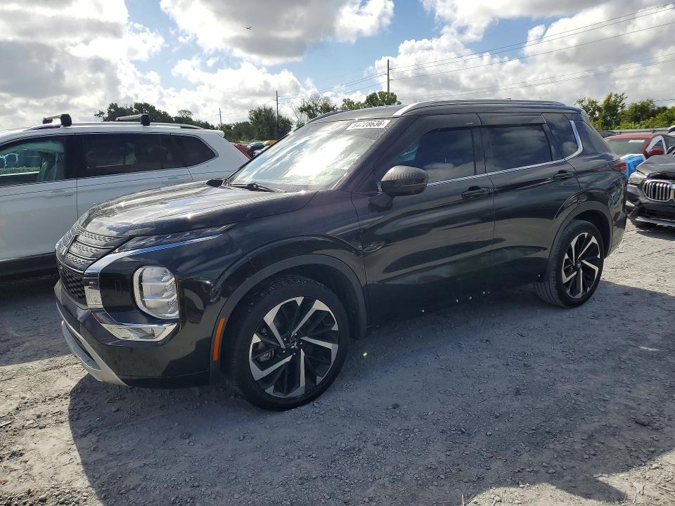 2022 Mitsubishi Outlander VIN JA4J4VA86NZ061182 — COPART salvage auction photo