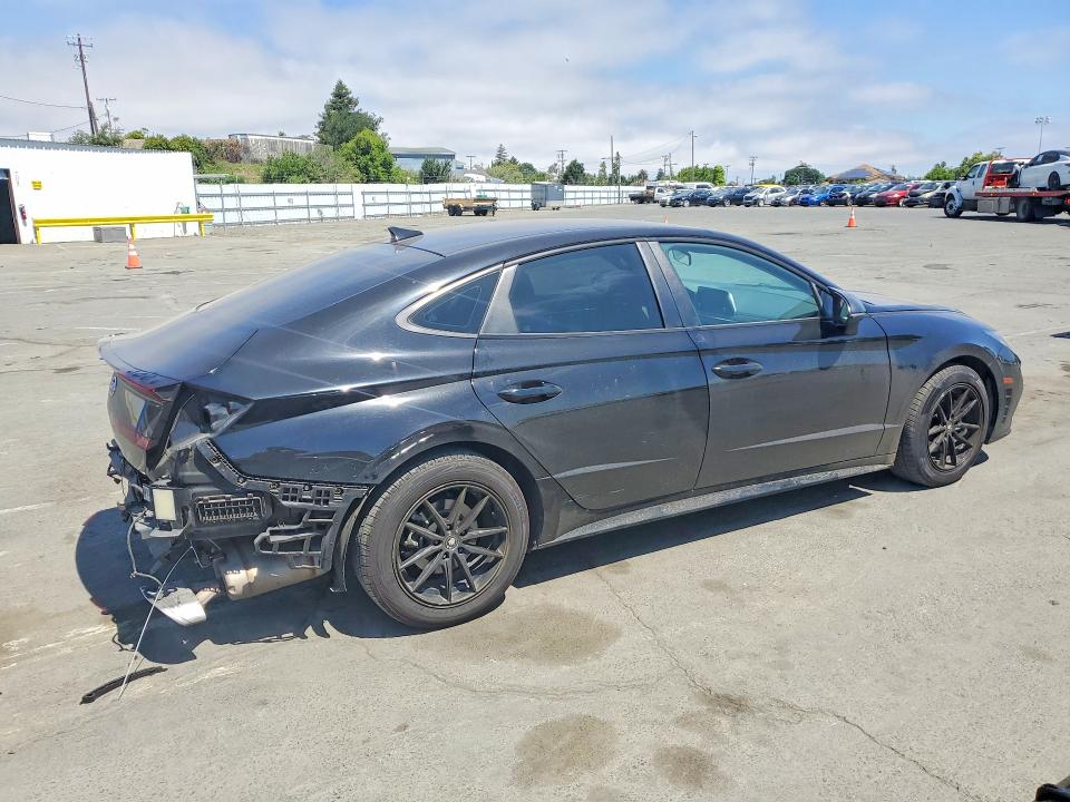 2022 Hyundai Sonata VIN KMHL64JA2NA231988 COPART salvage auction — REAR END, CA - SALVAGE CERTIFICATE, sold $4,450 on 2026-07-17 (photo 3)