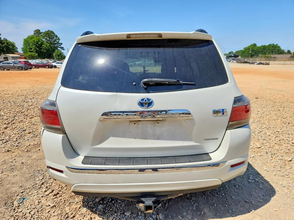 2013 Toyota VIN JTEDC3EH2D2013136 COPART salvage auction — REAR END, Al - Certificate Of Title, sold $3,100 on 2026-07-29 (photo 6)
