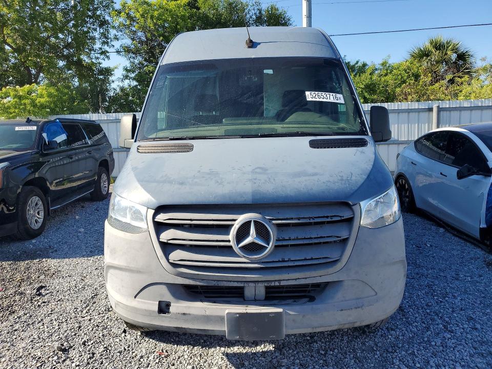 2019 Mercedes-benz Sprinter 2500 VIN WD4PF1CD6KT012775 COPART salvage auction — MINOR DENT/SCRATCHES, Fl - Certificate Of Title, sold $8,400 on 2026-07-27 (photo 5)