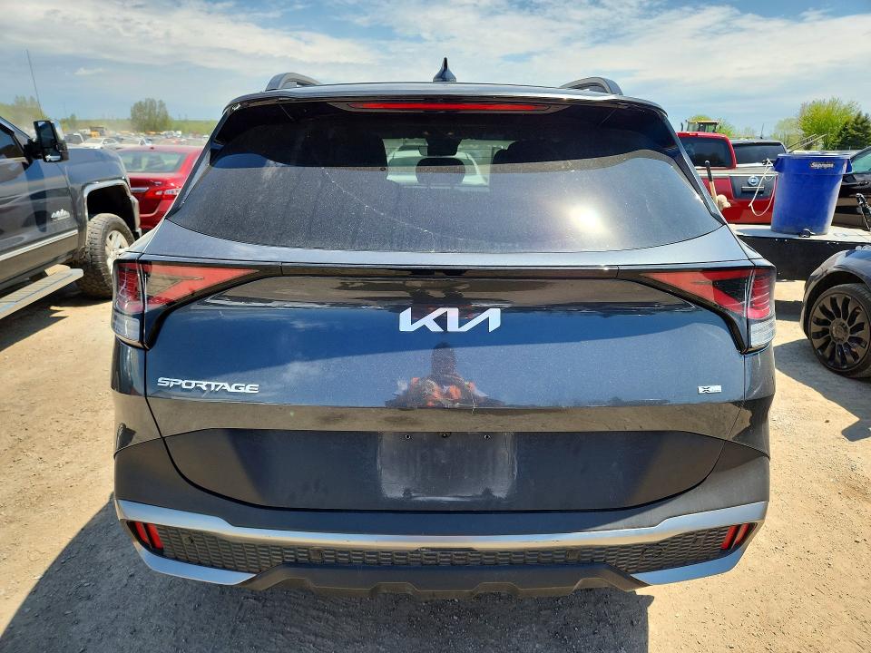 2024 Kia Sportage VIN KNDPUCDF5R7216269 COPART salvage auction — SIDE, On - Permit No Brand - Unfit, sold $11,600 on 2026-07-14 (photo 6)