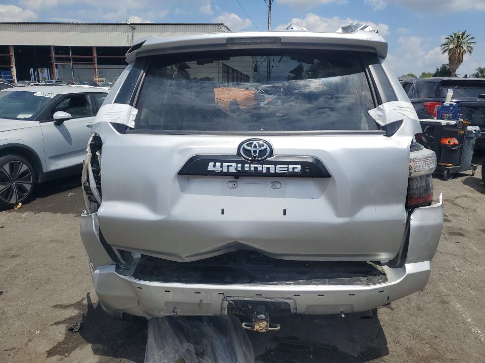 2022 Toyota 4runner VIN JTEPU5JR3N6003407 COPART salvage auction — ALL OVER, Ca - Non-Repairable Vehicle Cert, sold $3,100 on 2026-07-20 (photo 6)