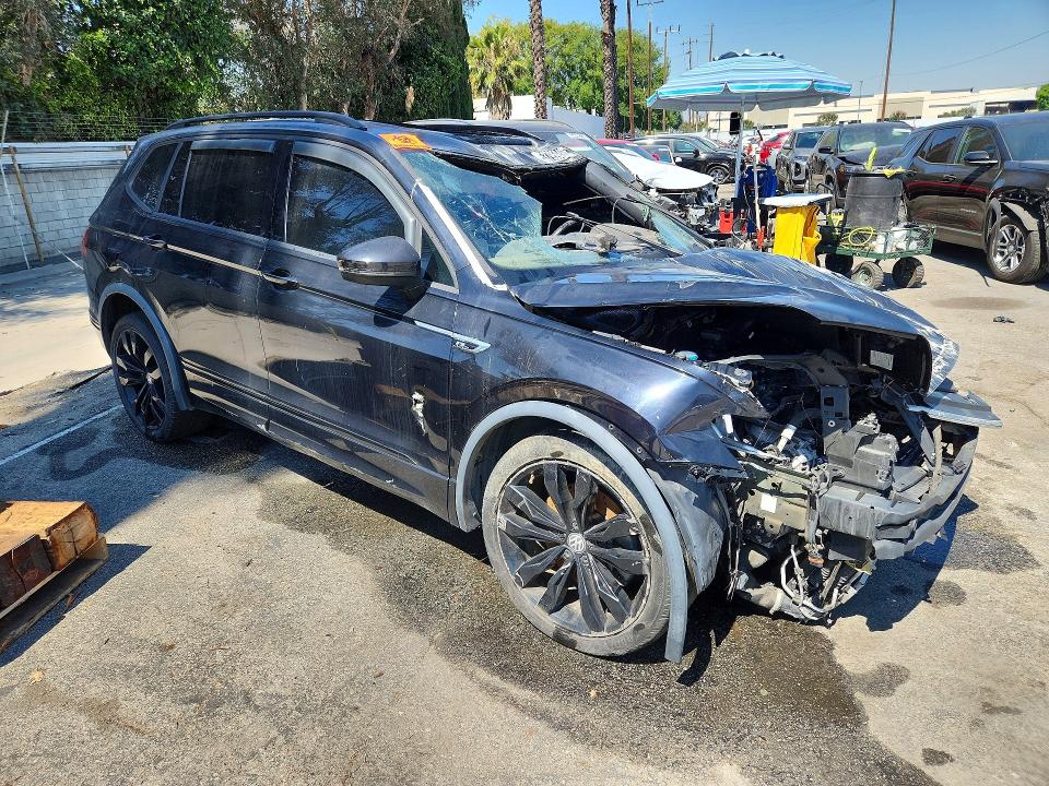 2021 Volkswagen Tiguan VIN 3VV3B7AX4MM026150 COPART salvage auction — ROLLOVER, Ca - Salvage Certificate, sold $400 on 2026-07-02 (photo 4)