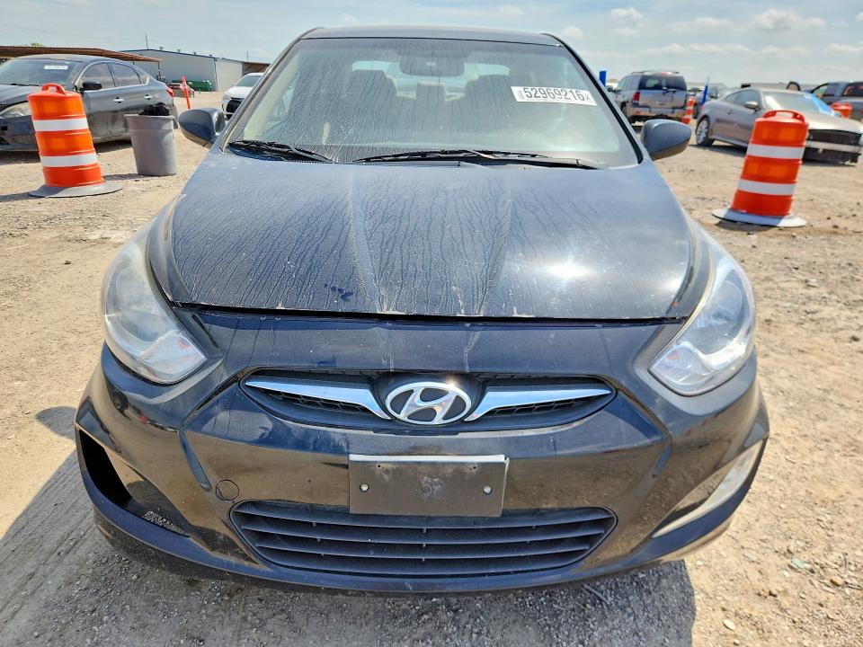 2013 Hyundai Accent VIN KMHCU4AE1DU441830 COPART salvage auction — REAR END, Tx - Salvage Vehicle Title, sold $650 on 2026-07-13 (photo 5)
