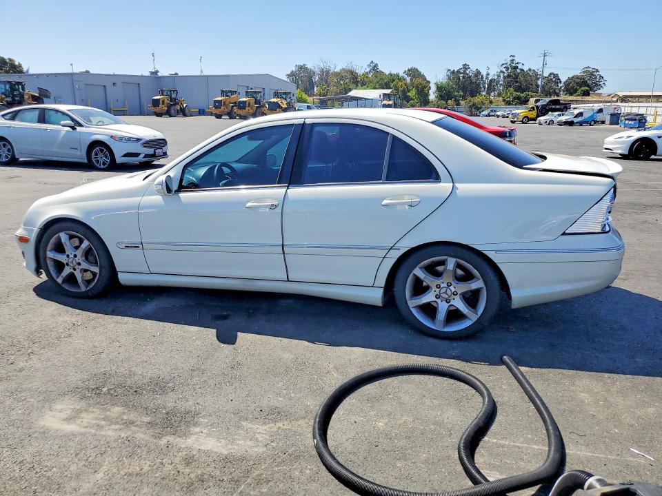 2007 Mercedes-benz C-klasse VIN WDBRF52H97A943528 COPART salvage auction — REAR END, Ca - Salvage Certificate, sold $325 on 2026-08-10 (photo 2)
