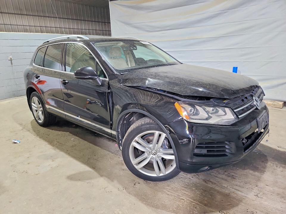 2013 Volkswagen Touareg VIN WVGEP9BP0DD013759 COPART salvage auction — FRONT END, Nh - Cert Of Title-Salvage, sold $1,800 on 2026-07-14 (photo 4)