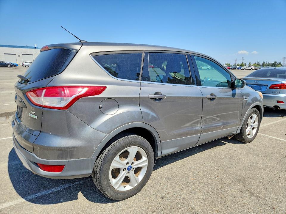 2014 Ford VIN 1FMCU0GX2EUD03118 COPART salvage auction — NORMAL WEAR, Ca - Dis/Dlr/Exp Only Clean Title, sold $975 on 2026-07-03 (photo 3)