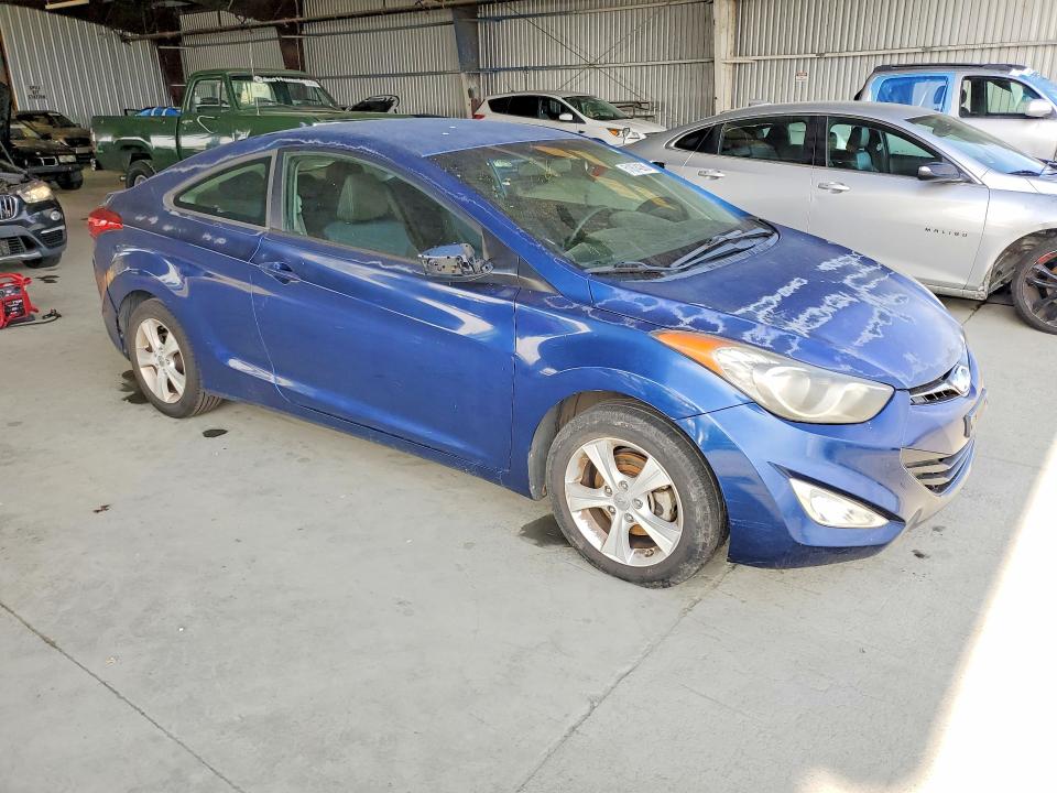 2013 Hyundai Elantra VIN KMHDH6AE6DU001073 COPART salvage auction — VANDALISM, CA - SALVAGE CERTIFICATE, sold $500 on 2026-07-02 (photo 4)