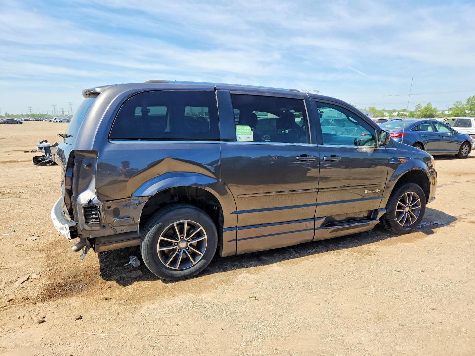 2017 Dodge Caravan VIN 2C4RDGCG1HR651104 COPART salvage auction — REAR END, Il - Salvage Certificate, sold $7,100 on 2026-07-28 (photo 3)