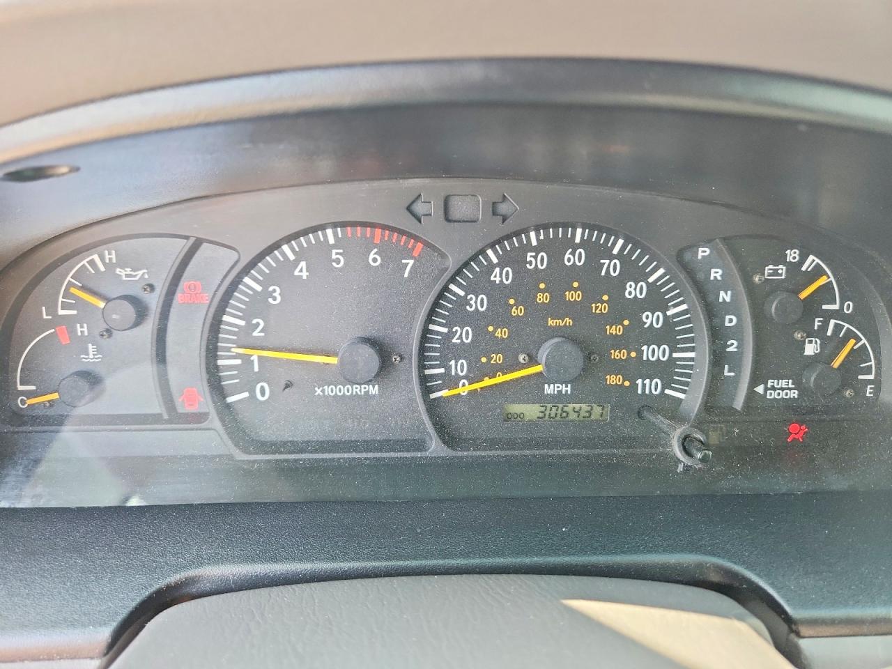 2003 Toyota Tundra VIN 5TBRT38133S340296 COPART salvage auction — Front End, TX - SALVAGE VEHICLE TITLE, sold $2,450 on 2026-06-29 (photo 9)