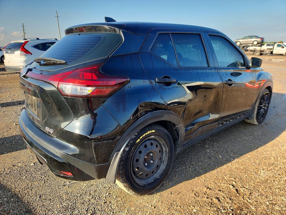 2021 Nissan Kicks VIN 3N1CP5BV7ML486235 COPART salvage auction — SIDE, Tx - Salvage Vehicle Title, sold $1,250 on 2026-07-23 (photo 3)