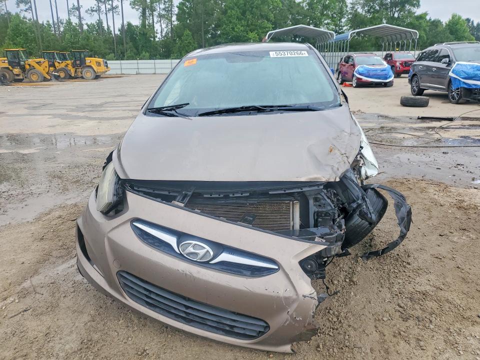 2013 Hyundai Accent VIN KMHCT5AE1DU111095 COPART salvage auction — ROLLOVER, SC - CERT OF TITLE-SALVAGE, sold $200 on 2026-07-06 (photo 5)