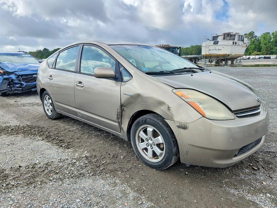 2006 Toyota Prius VIN JTDKB20UX63186154 COPART salvage auction — FRONT END, Nc - Salvage Certificate Of Title, sold $400 on 2026-07-06 (photo 4)