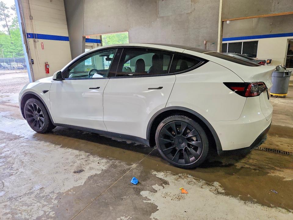 2021 Tesla Model y VIN 5YJYGDEE6MF184135 COPART salvage auction — REAR END, Va - Certificate Of Title, sold $6,300 on 2026-07-24 (photo 2)