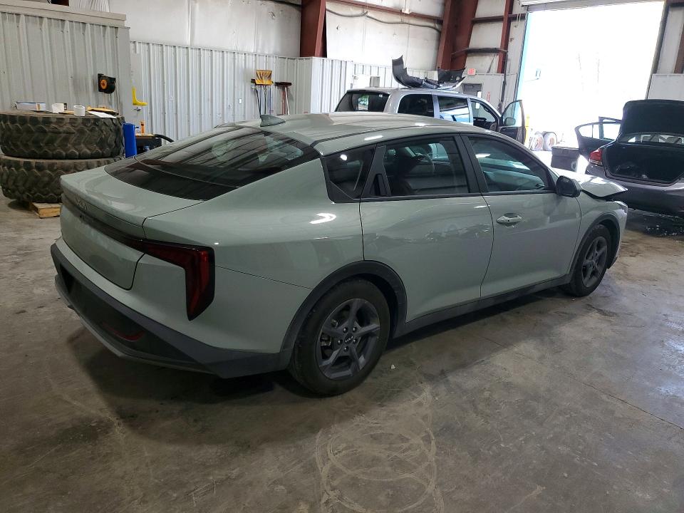 2026 Kia K4 VIN 3KPFT4DE4TE281455 COPART salvage auction — FRONT END, Ny - Mv-907A Salvage Certificate, sold $7,000 on 2026-07-27 (photo 3)