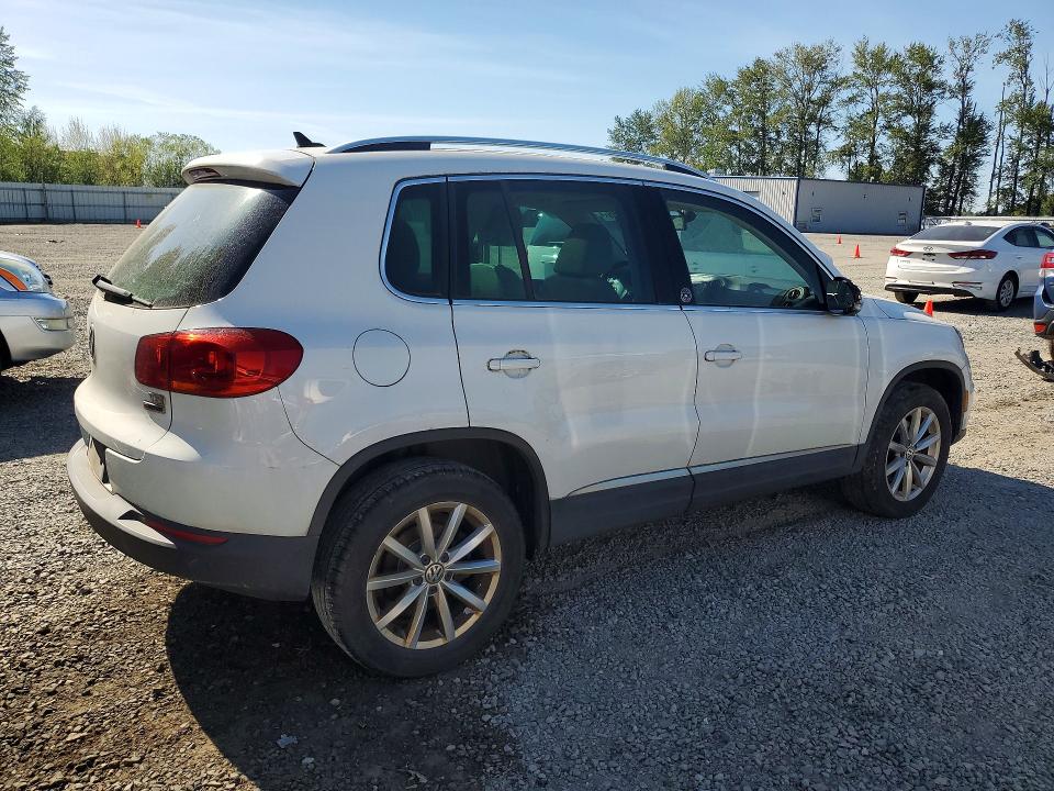 2017 Volkswagen Tiguan VIN WVGSV7AX5HK014776 COPART salvage auction — MINOR DENT/SCRATCHES, Ma - Certificate Of Title, sold $625 on 2026-07-20 (photo 3)