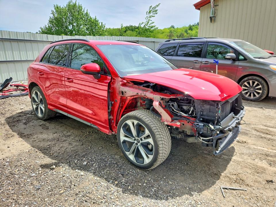 2021 Audi Q3 VIN WA1EECF32M1127918 COPART salvage auction — FRONT END, Vt - Cert Of Title-Salvage Vehicle, sold $5,700 on 2026-07-20 (photo 4)