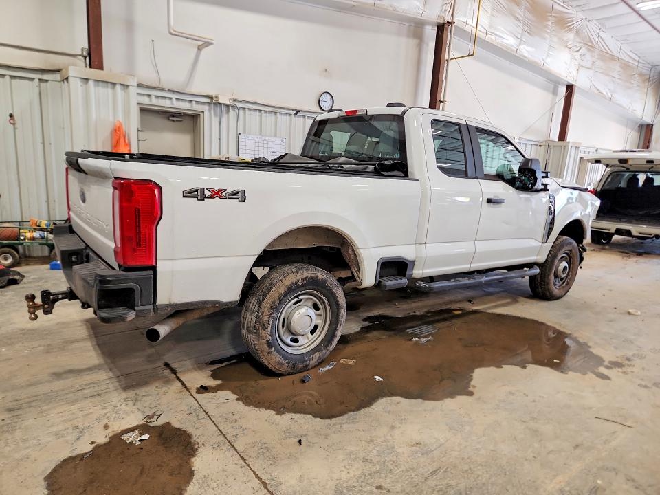 2024 Ford F-250 super duty VIN 1FT7X2BA7RED83091 COPART salvage auction — FRONT END, WI - CERT OF TITLE-SALVAGE VEHICLE, sold $14,700 on 2026-08-26 (photo 3)