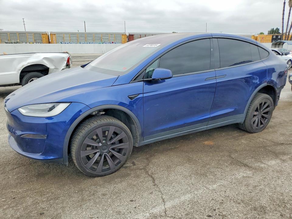 2022 Tesla Model x VIN 7SAXCDE50NF339094 — COPART salvage auction photo