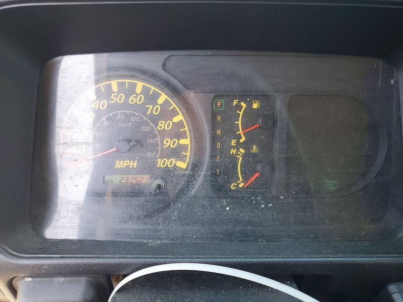 2005 Isuzu Npr VIN JALB4B16357005623 COPART salvage auction — SIDE, Va - Cert Of Title - Salvage, sold $200 on 2026-07-22 (photo 8)