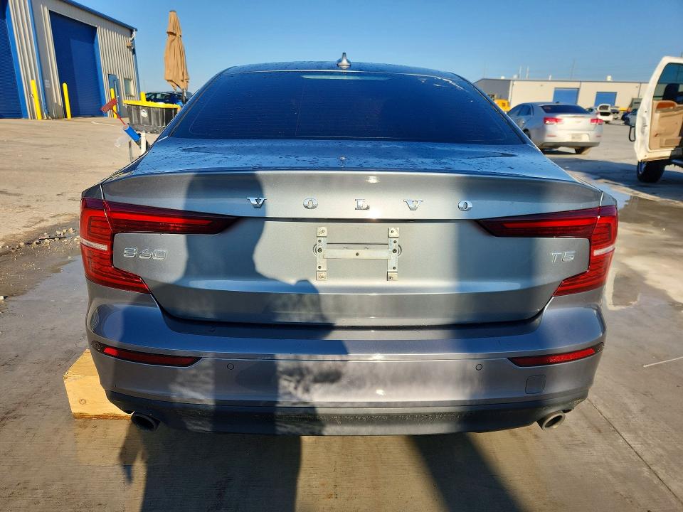 2021 Volvo S60 VIN 7JR102FK4MG096576 COPART salvage auction — WATER/FLOOD, Tx - Nonrepairable Title-Flood, sold $350 on 2026-07-28 (photo 6)