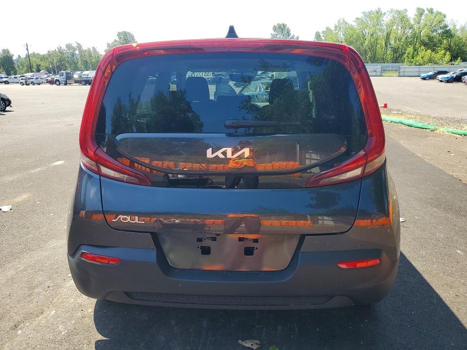 2022 Kia Soul VIN KNDJ23AU3N7811582 COPART salvage auction — FRONT END, Or - Salvage Title Certificate, sold $200 on 2026-07-27 (photo 6)