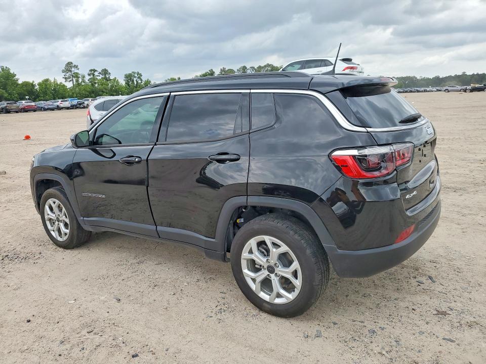 2025 Jeep Compass VIN 3C4NJDBN5ST526570 COPART salvage auction — NORMAL WEAR, TX - SALVAGE VEHICLE TITLE, sold $8,300 on 2026-07-28 (photo 2)