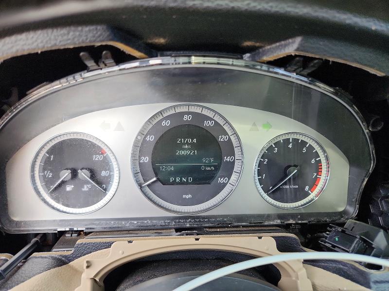 2010 Mercedes-benz Glk-class VIN WDCGG5GB5AF412390 COPART salvage auction — MINOR DENT/SCRATCHES, Tx - Certificate Of Title, sold $950 on 2026-07-17 (photo 9)