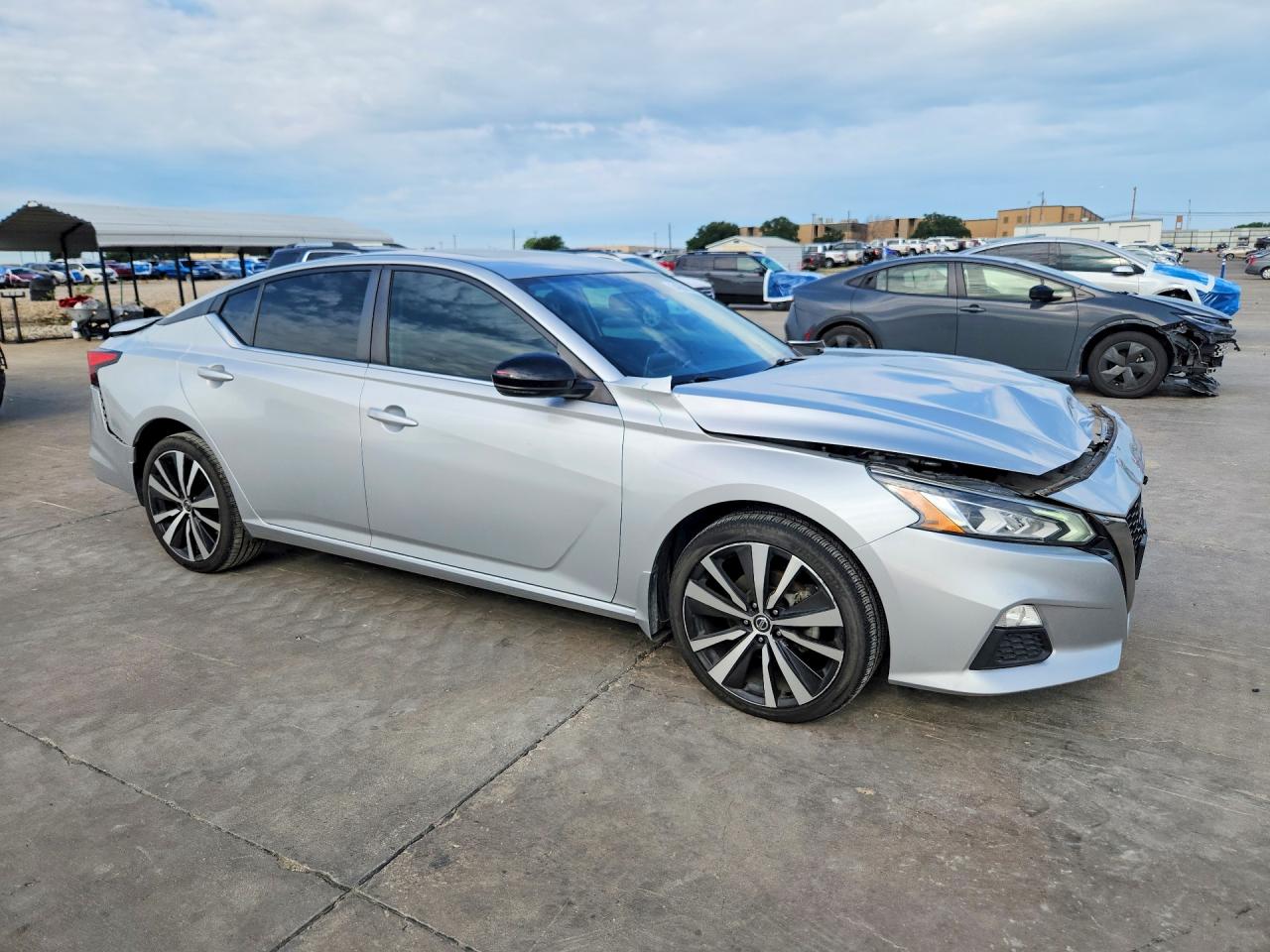 2019 Nissan Altima VIN 1N4BL4CW8KC251802 COPART salvage auction — Front End, TX - CERTIFICATE OF TITLE, sold $5,400 on 2026-07-09 (photo 4)